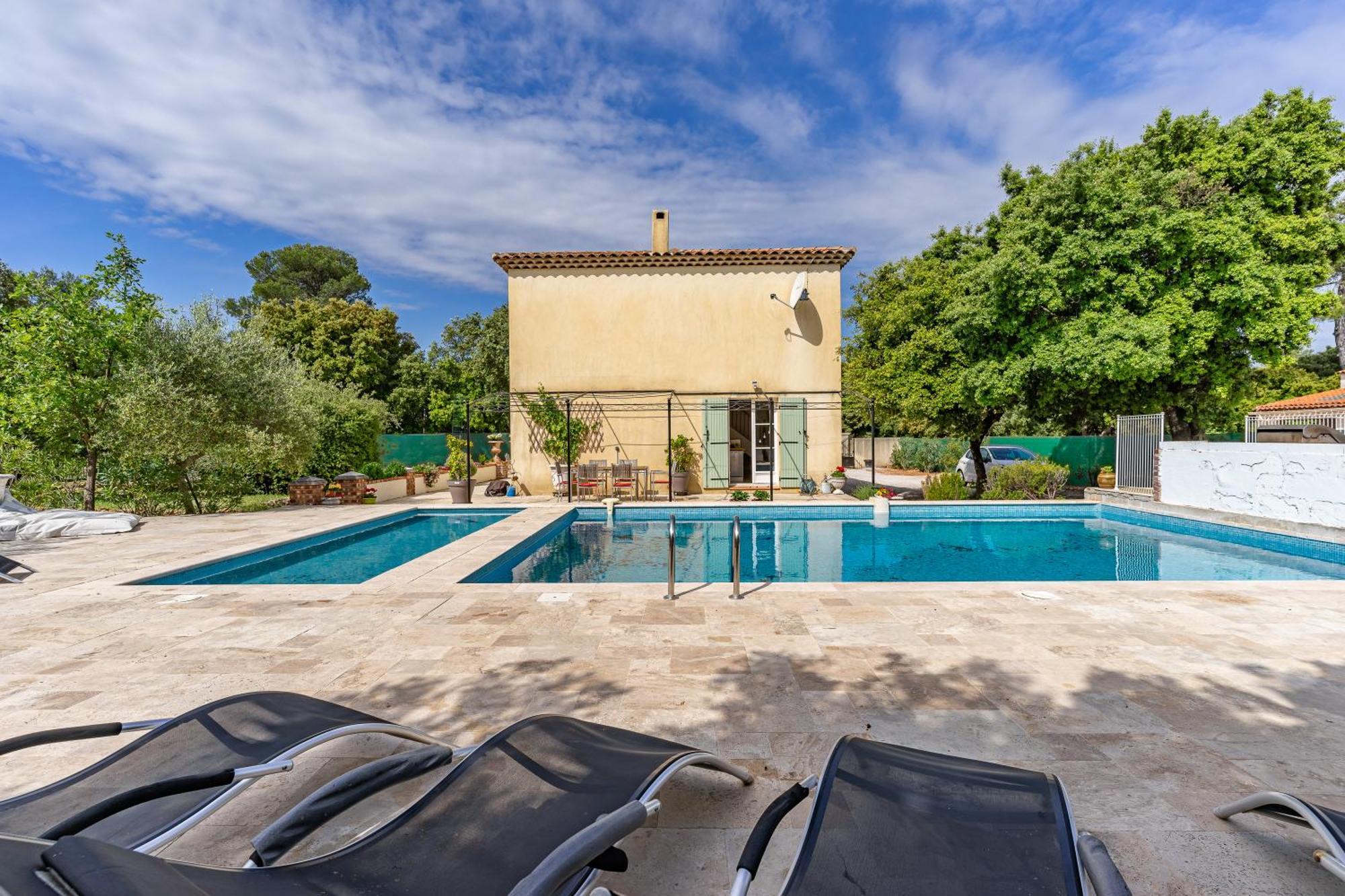 Le Manoir De Flassans Flassans-sur-Issole Exterior foto